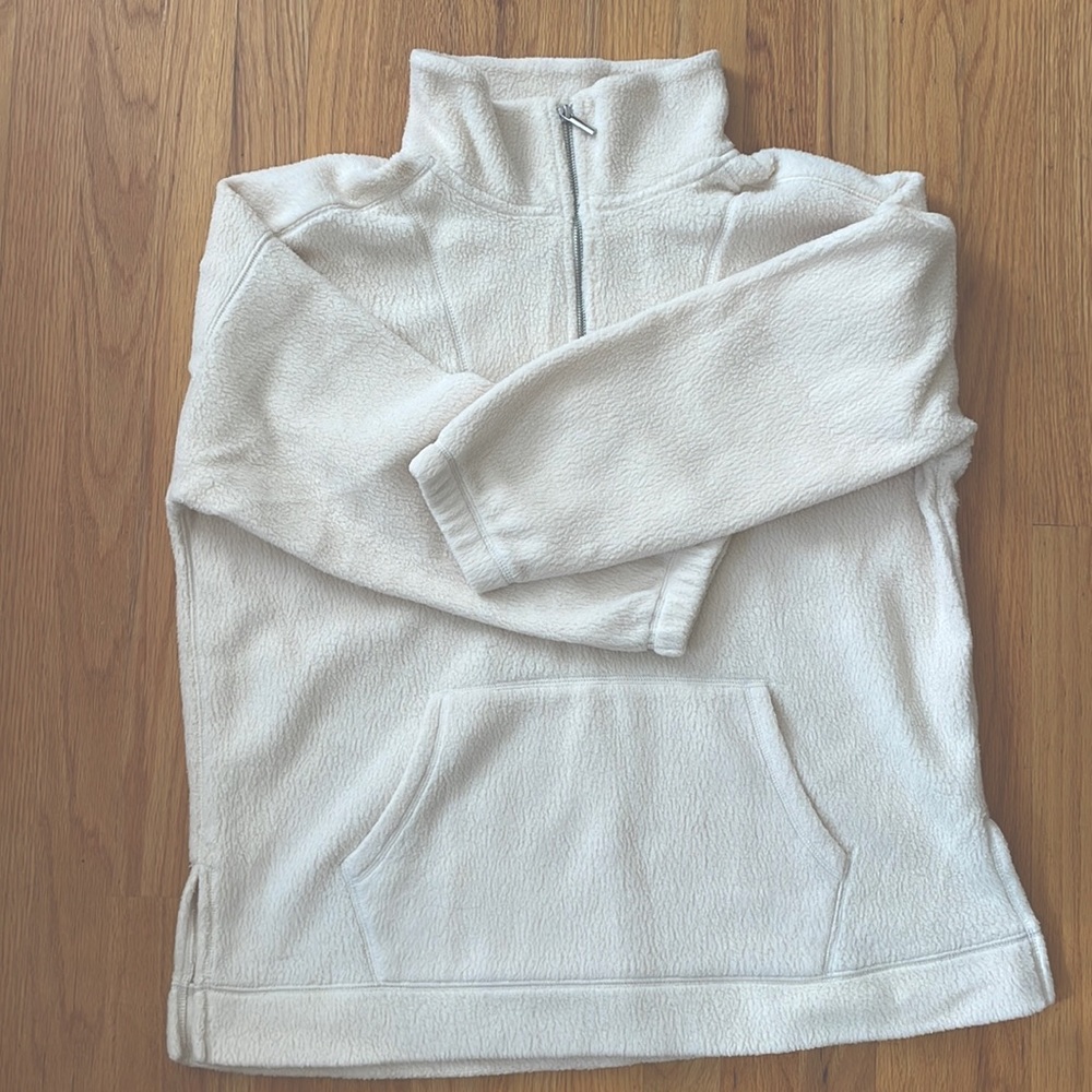 NEW without tags. Cream Old Navy 1/2 zip pullover Oversized fit.